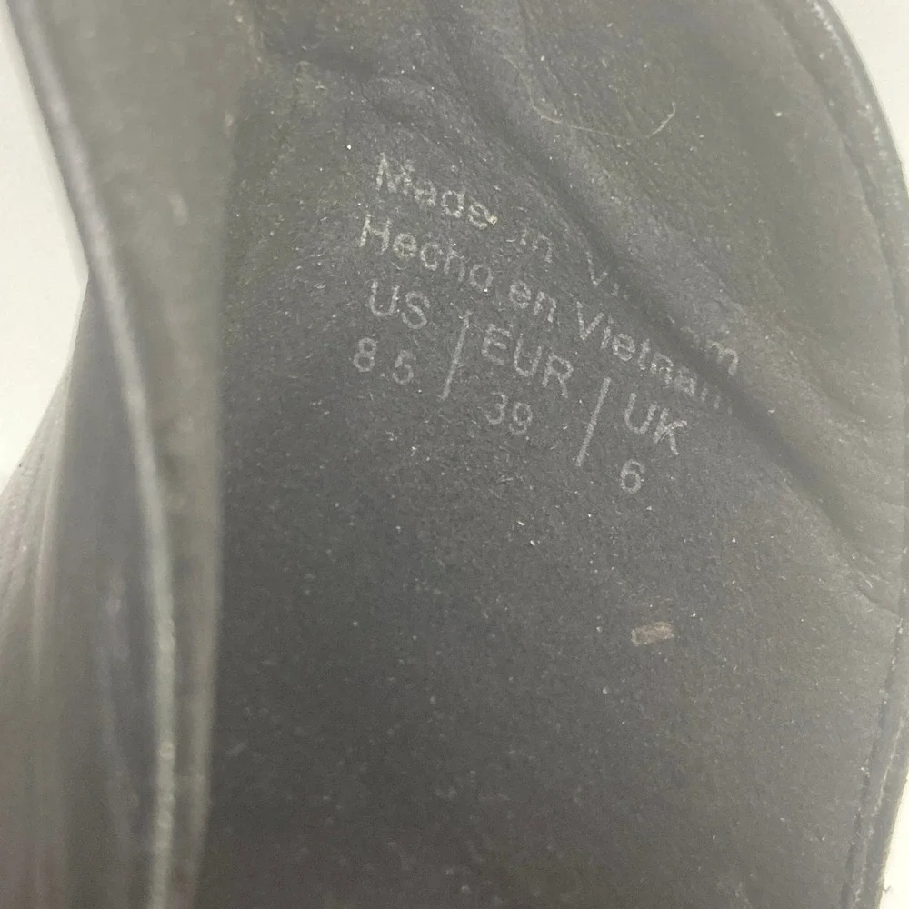 Aldo Black Leather Pointed Toe Stiletto Heel Shootie Booties Womens 8.5 US 39 EU